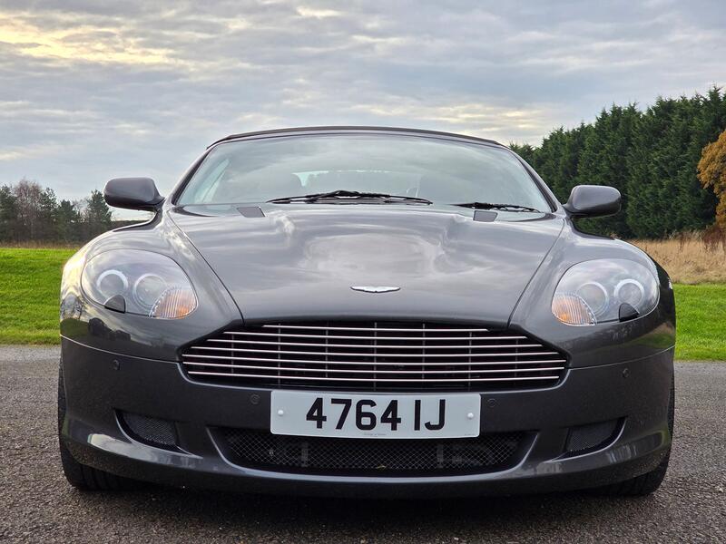 ASTON MARTIN DB9 5.9 2005