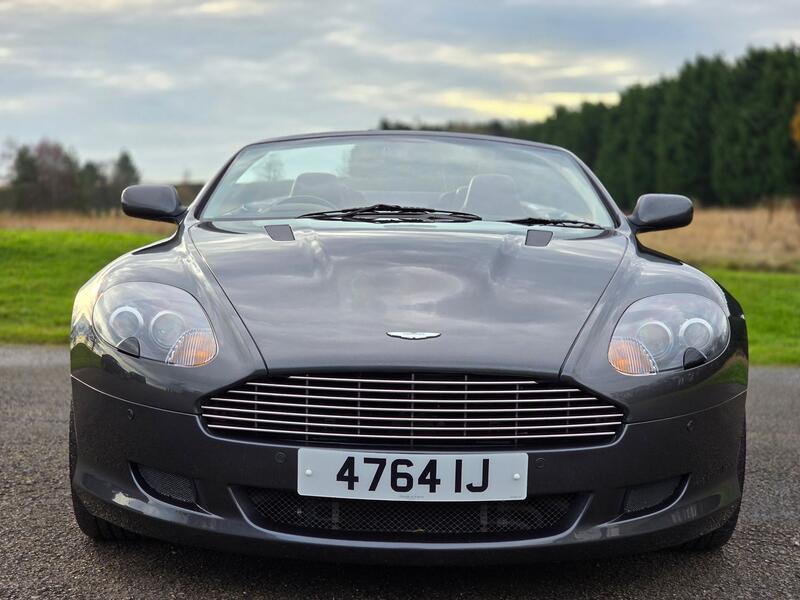 ASTON MARTIN DB9 5.9 2005