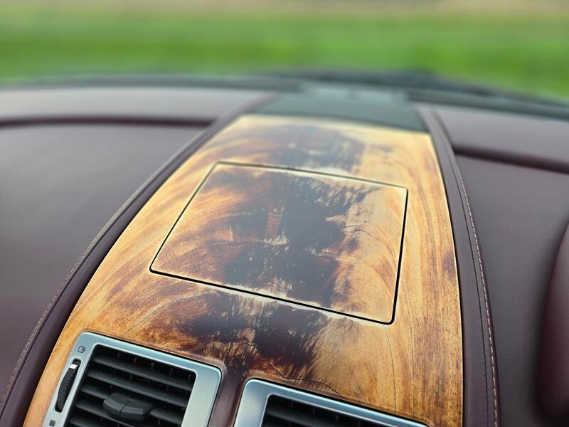 ASTON MARTIN DB9 5.9 2005