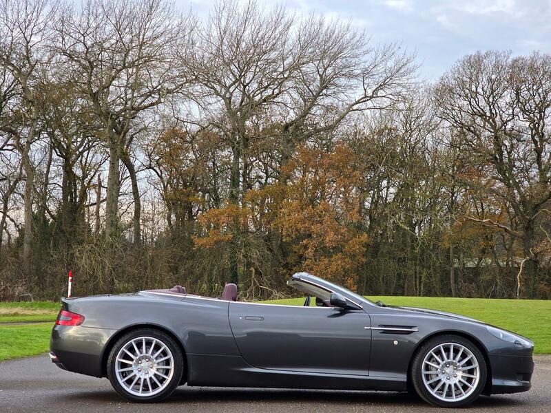ASTON MARTIN DB9 5.9 2005