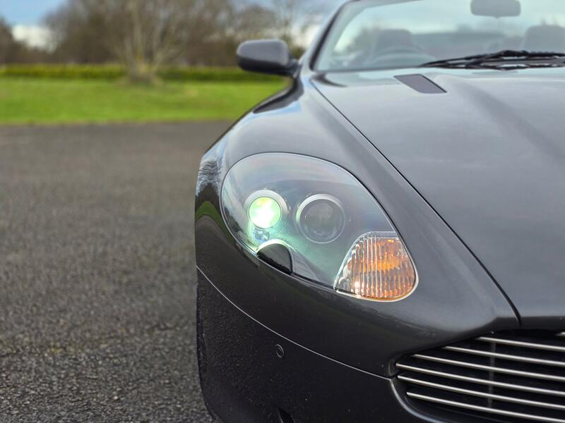 ASTON MARTIN DB9 5.9 2005