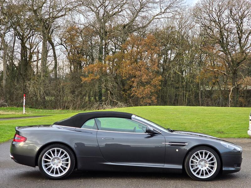 ASTON MARTIN DB9 5.9 2005