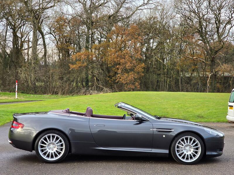 ASTON MARTIN DB9 5.9 2005
