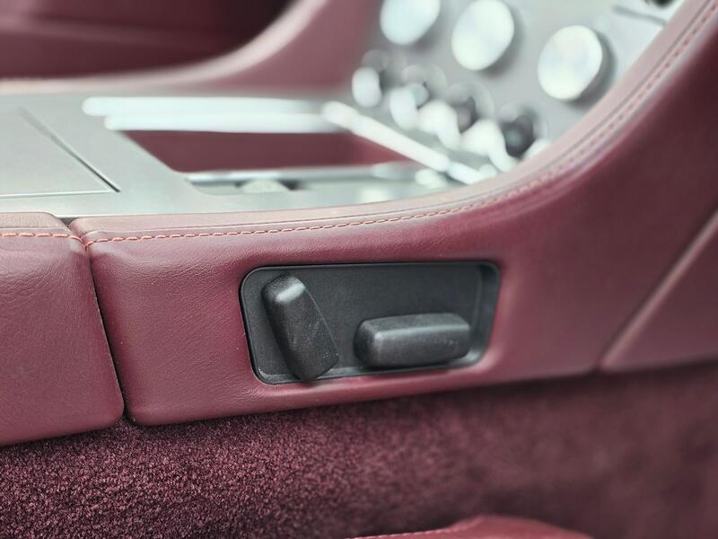 ASTON MARTIN DB9 5.9 2005