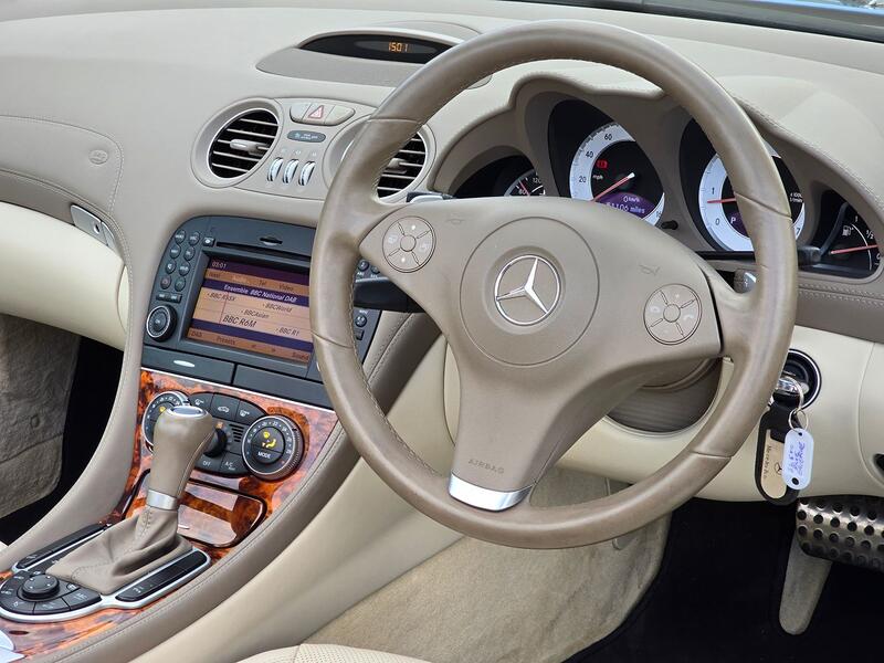 MERCEDES-BENZ SL 5.5 SL500 2010
