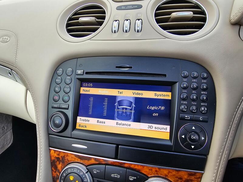 MERCEDES-BENZ SL 5.5 SL500 2010