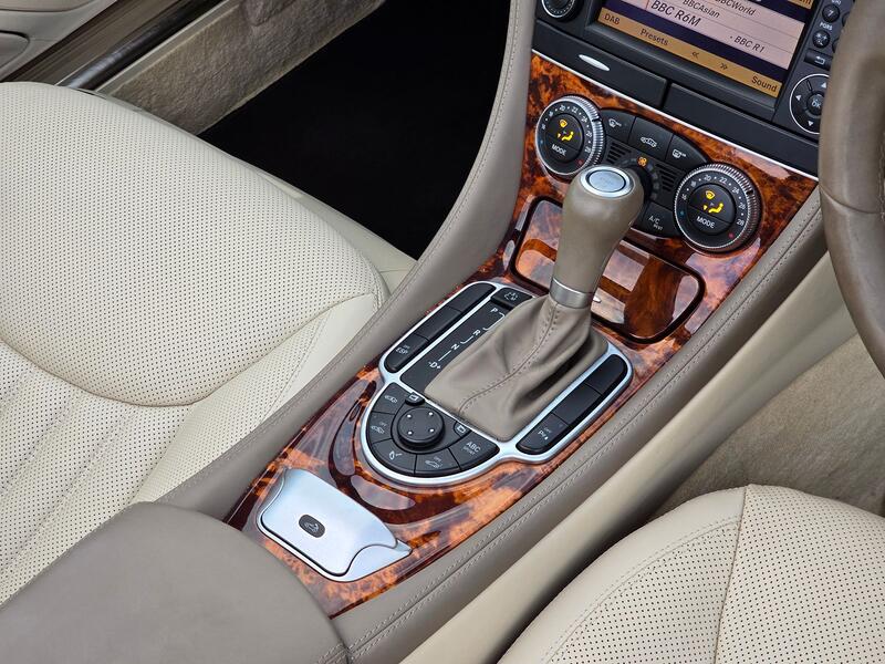 MERCEDES-BENZ SL 5.5 SL500 2010