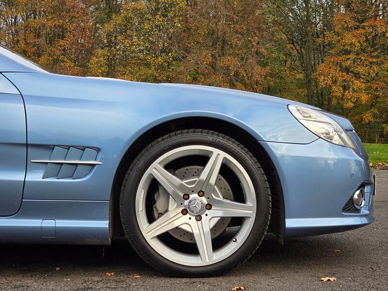 MERCEDES-BENZ SL 5.5 SL500 2010