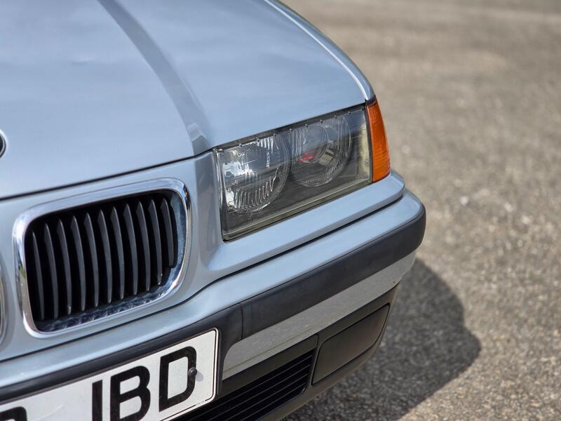 BMW 3 SERIES  1998