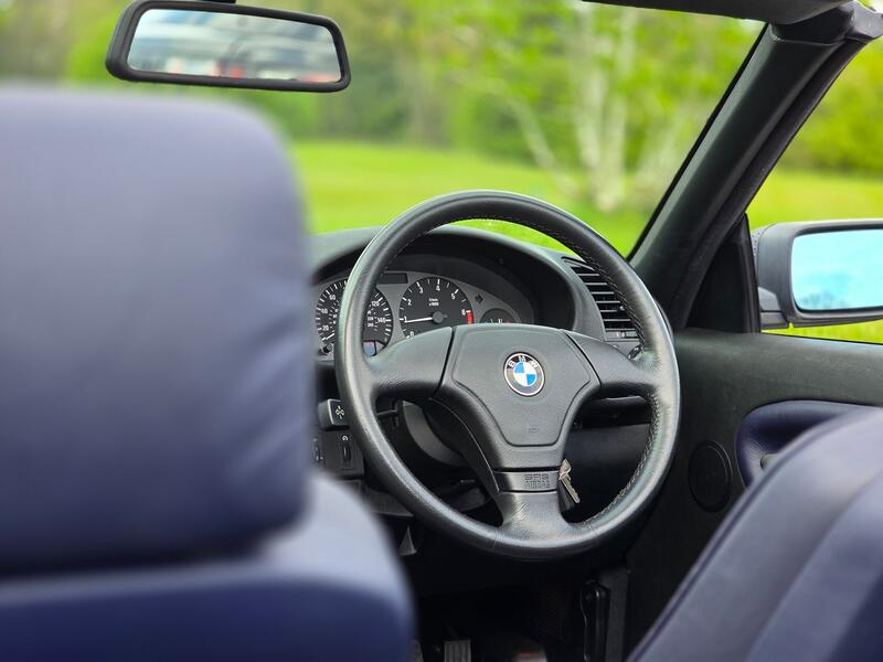 BMW 3 SERIES  1998