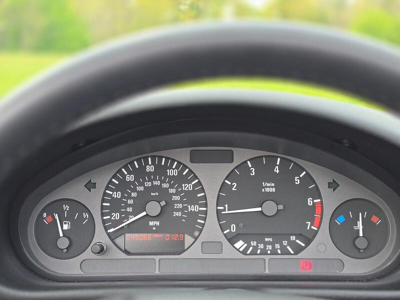 BMW 3 SERIES  1998