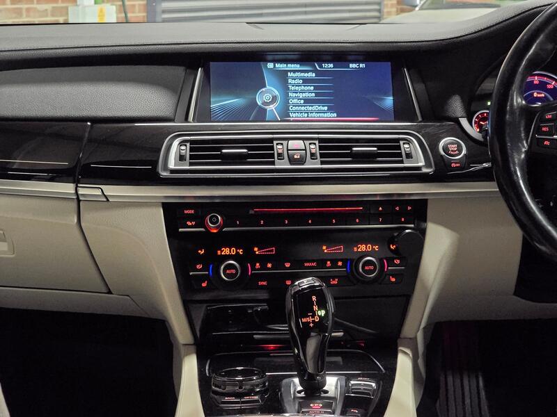 BMW 7 SERIES 3.0 730Ld SE Saloon 2013