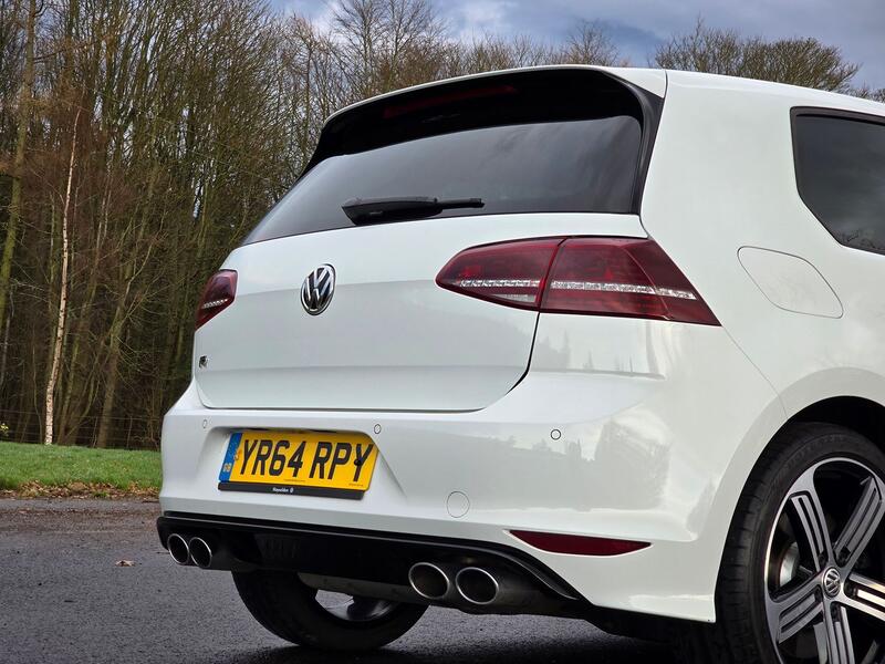 VOLKSWAGEN GOLF 2.0 TSI BlueMotion Tech R 2014