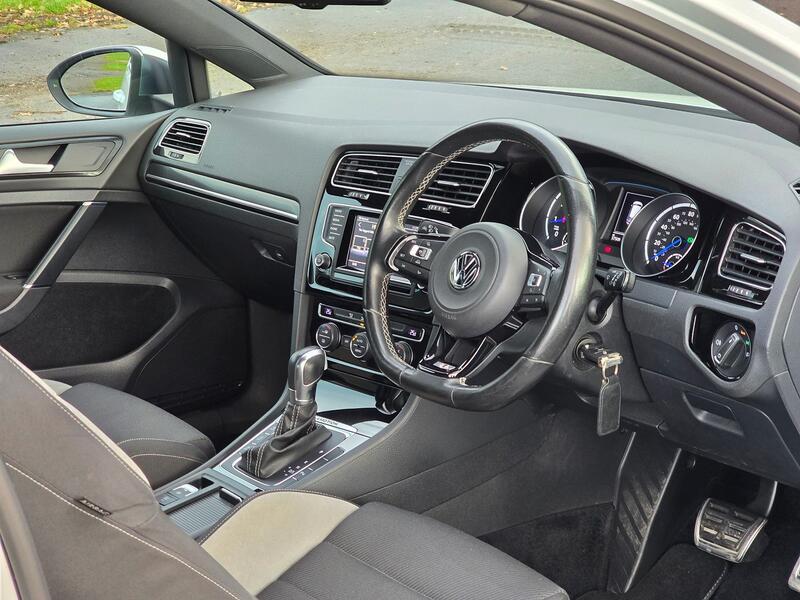 VOLKSWAGEN GOLF 2.0 TSI BlueMotion Tech R 2014