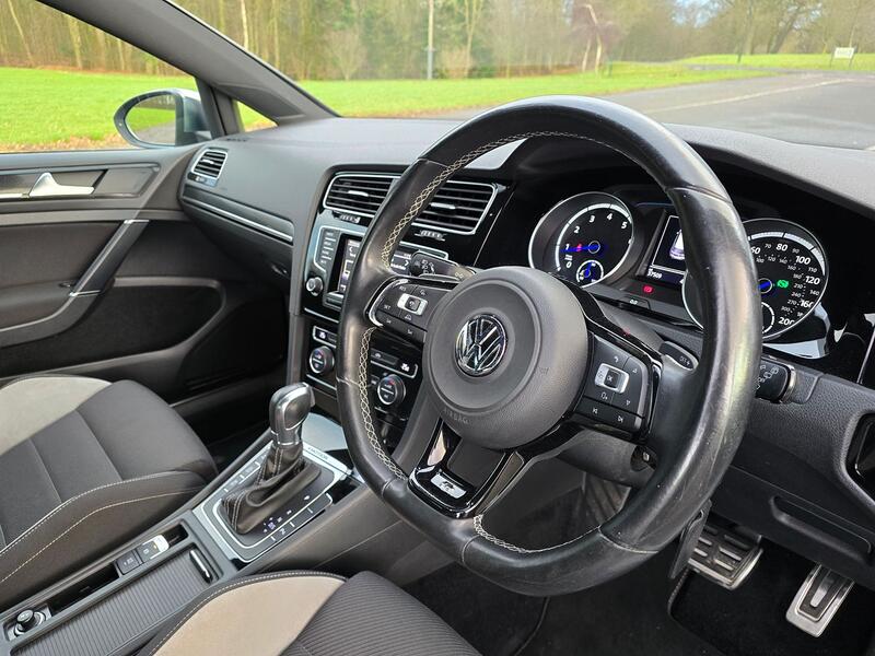 VOLKSWAGEN GOLF 2.0 TSI BlueMotion Tech R 2014