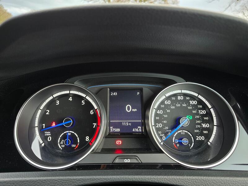 VOLKSWAGEN GOLF 2.0 TSI BlueMotion Tech R 2014