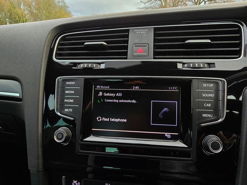 VOLKSWAGEN GOLF 2.0 TSI BlueMotion Tech R 2014