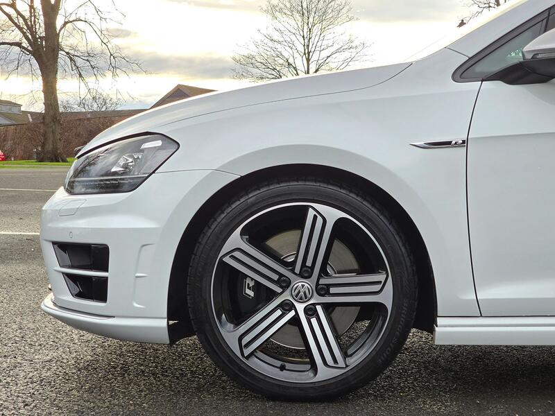 VOLKSWAGEN GOLF 2.0 TSI BlueMotion Tech R 2014