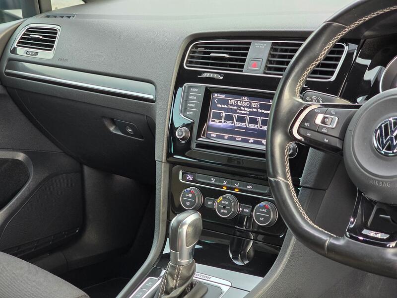 VOLKSWAGEN GOLF 2.0 TSI BlueMotion Tech R 2014