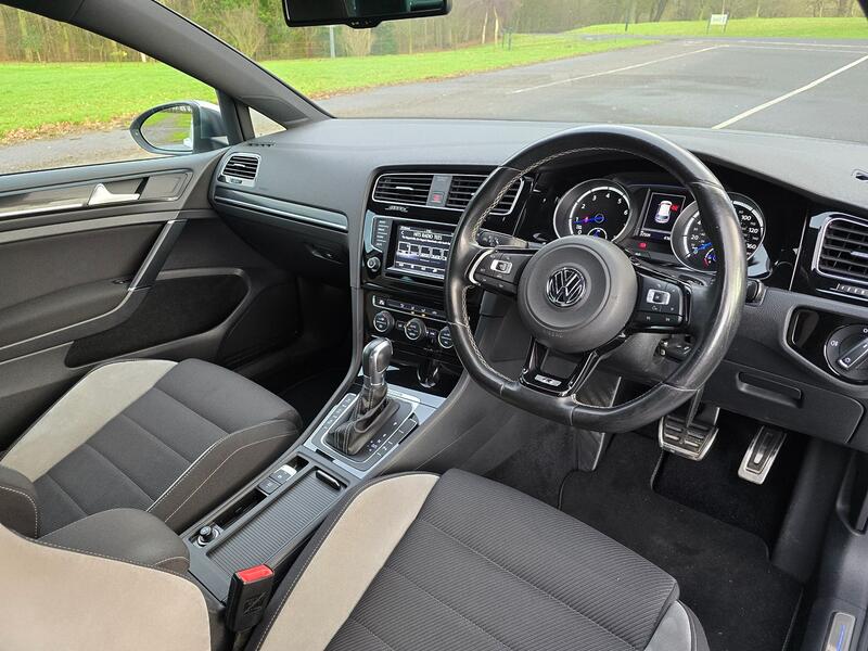 VOLKSWAGEN GOLF 2.0 TSI BlueMotion Tech R 2014