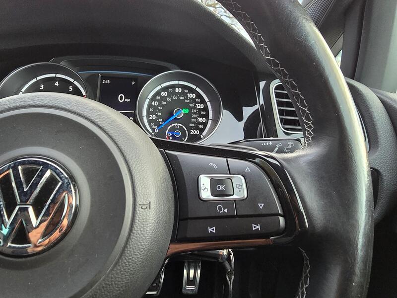 VOLKSWAGEN GOLF 2.0 TSI BlueMotion Tech R 2014