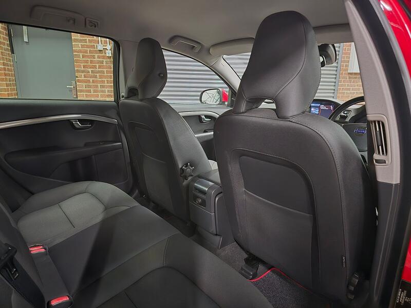 VOLVO V70 1.6 D2 ES 2013