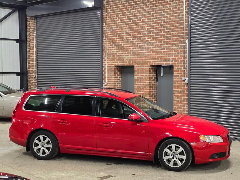 VOLVO V70 1.6 D2 ES 2013