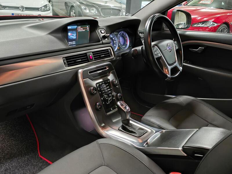 VOLVO V70 1.6 D2 ES 2013
