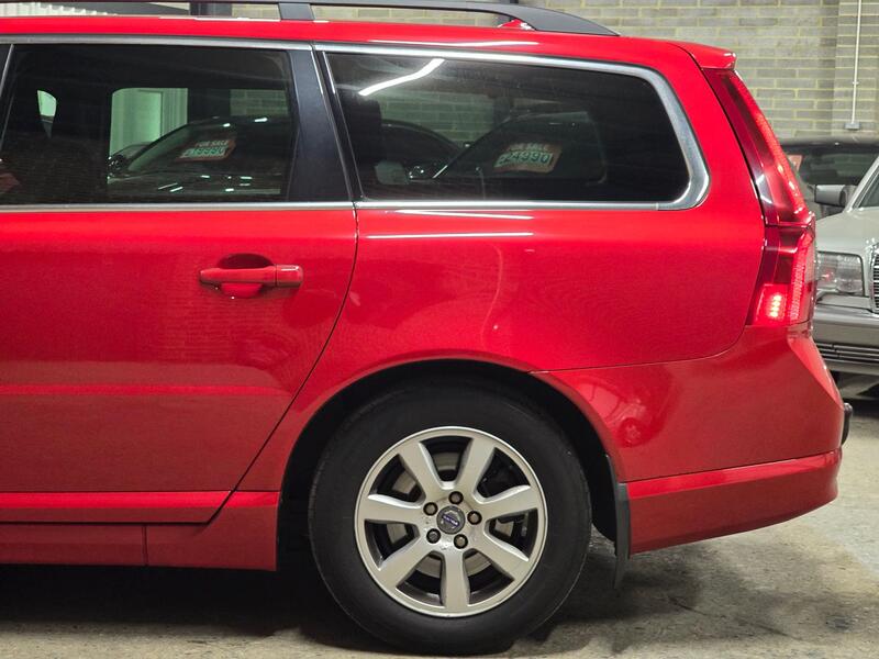 VOLVO V70 1.6 D2 ES 2013