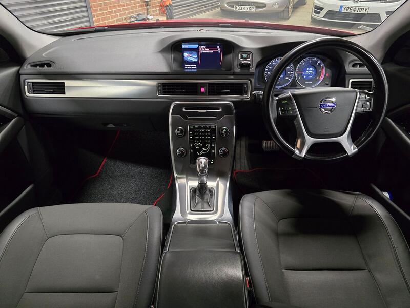 VOLVO V70 1.6 D2 ES 2013