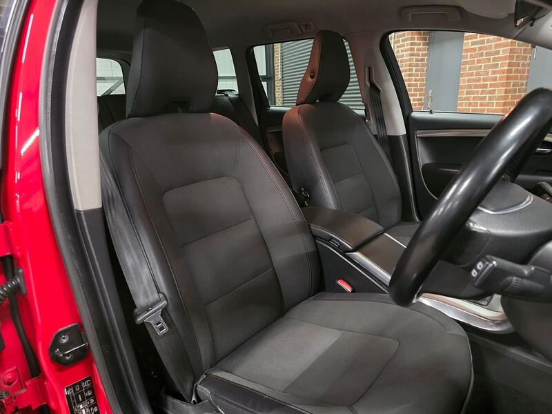 VOLVO V70 1.6 D2 ES 2013