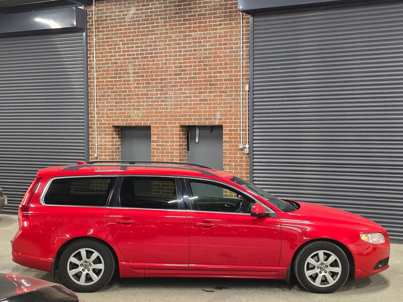 VOLVO V70 1.6 D2 ES 2013