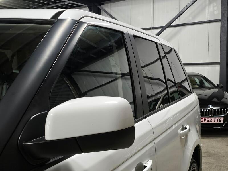 LAND ROVER RANGE ROVER SPORT 3.0 SD V6 HSE Luxury 2012