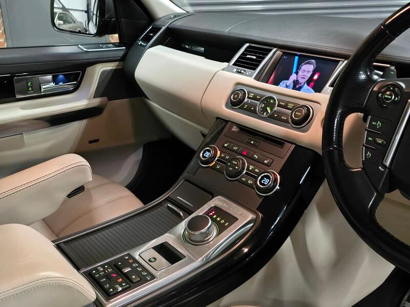 LAND ROVER RANGE ROVER SPORT 3.0 SD V6 HSE 2012
