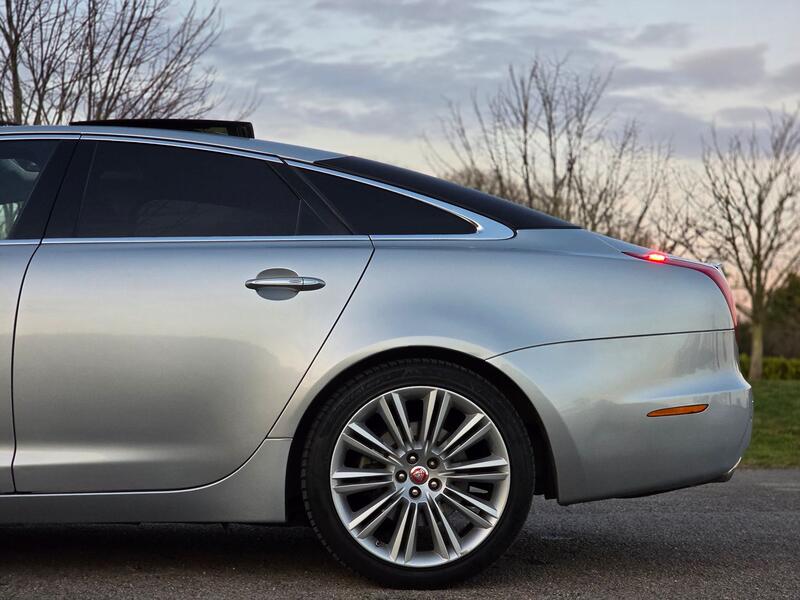 JAGUAR XJ 3.0 d V6 Portfolio 2010