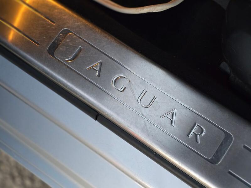 JAGUAR XJ 3.0 d V6 Portfolio 2010