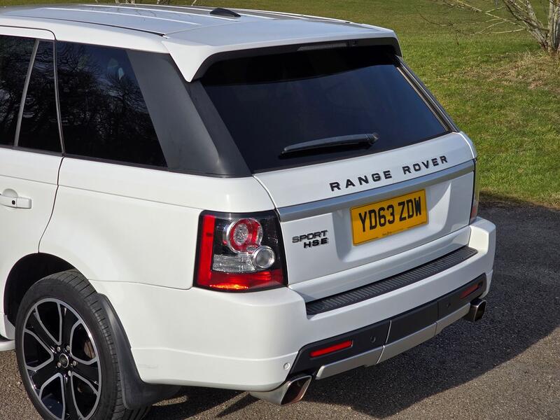 LAND ROVER RANGE ROVER SPORT 3.0 SD V6 HSE Black 2013
