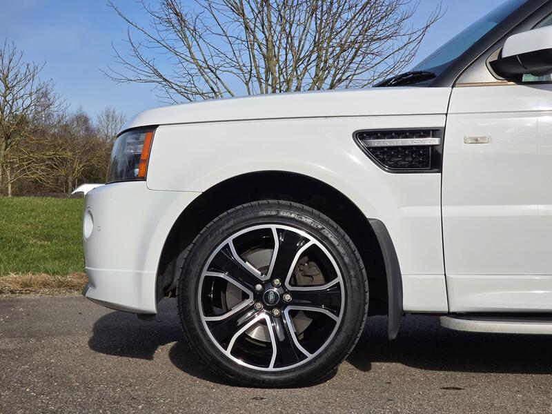 LAND ROVER RANGE ROVER SPORT 3.0 SD V6 HSE Black 2013
