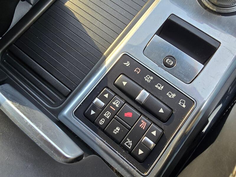 LAND ROVER RANGE ROVER SPORT 3.0 SD V6 HSE Black 2013