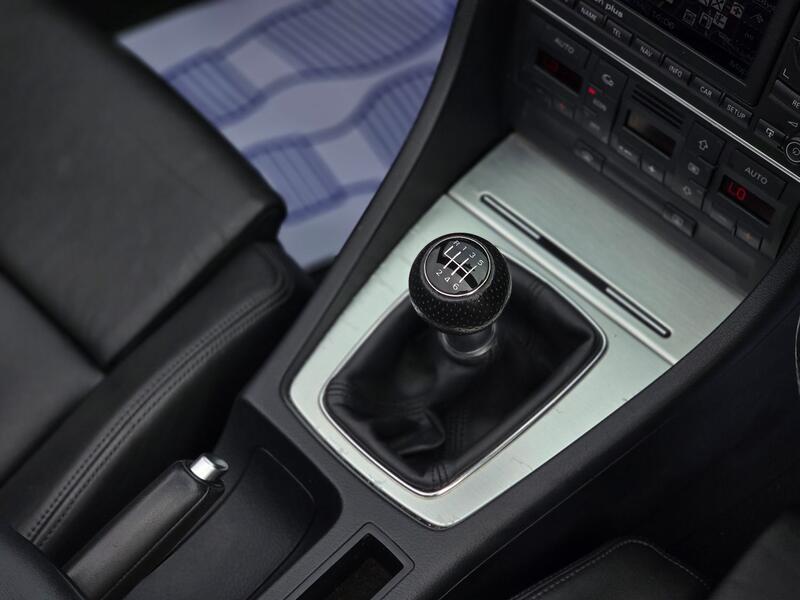 AUDI A4 2.0 TDI S line 2009