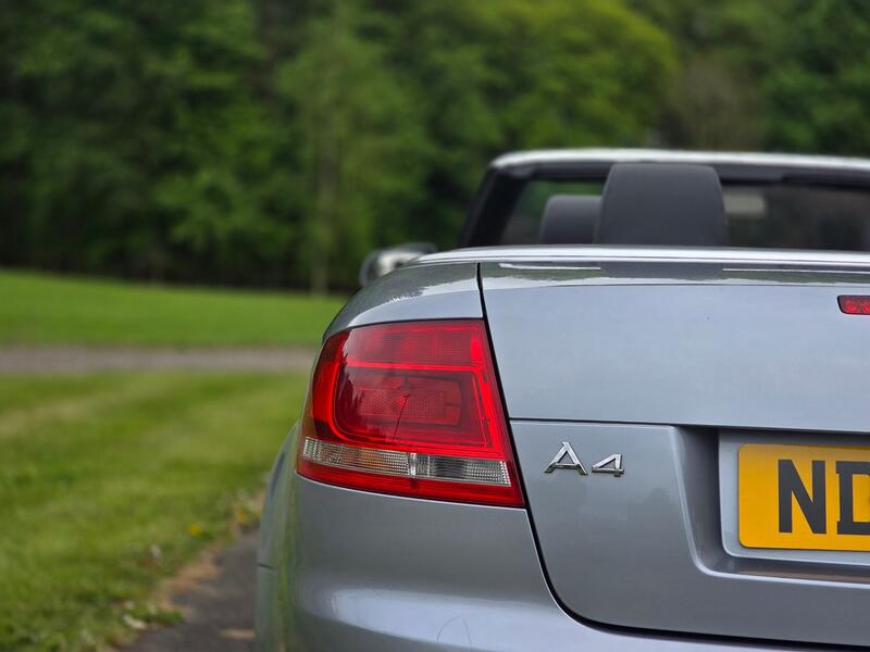 AUDI A4 2.0 TDI S line 2009