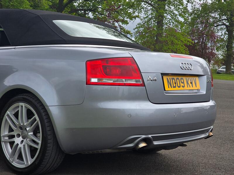 AUDI A4 2.0 TDI S line 2009