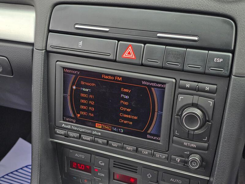 AUDI A4 2.0 TDI S line 2009