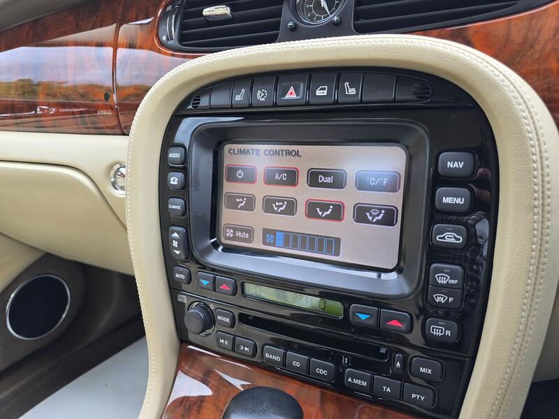 JAGUAR XJ 2.7 TDVi Executive 2009