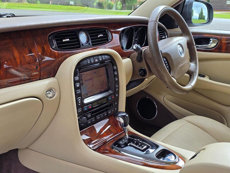 JAGUAR XJ 2.7 TDVi Executive 2009