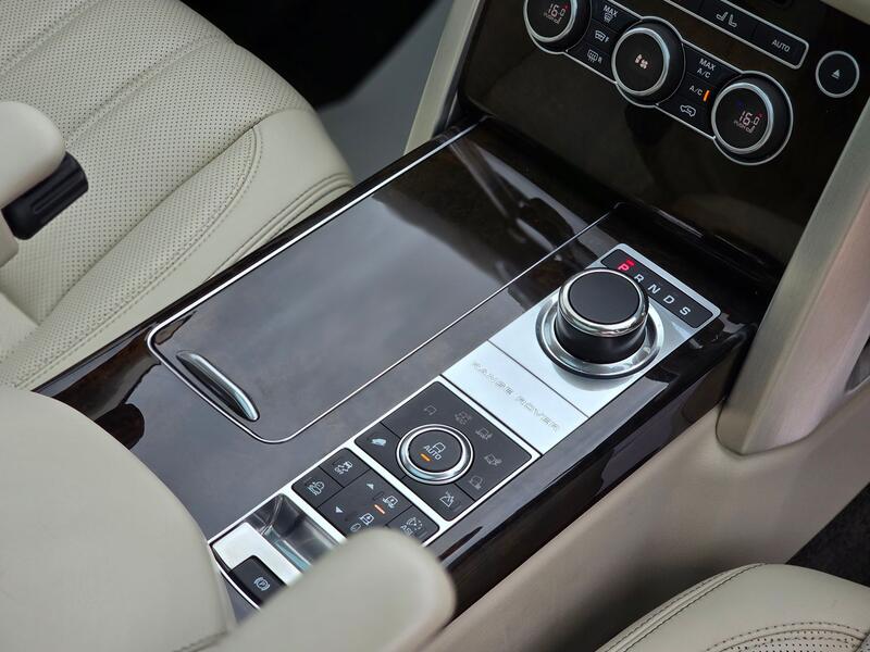 LAND ROVER RANGE ROVER 4.4 SD V8 Vogue SE 2016