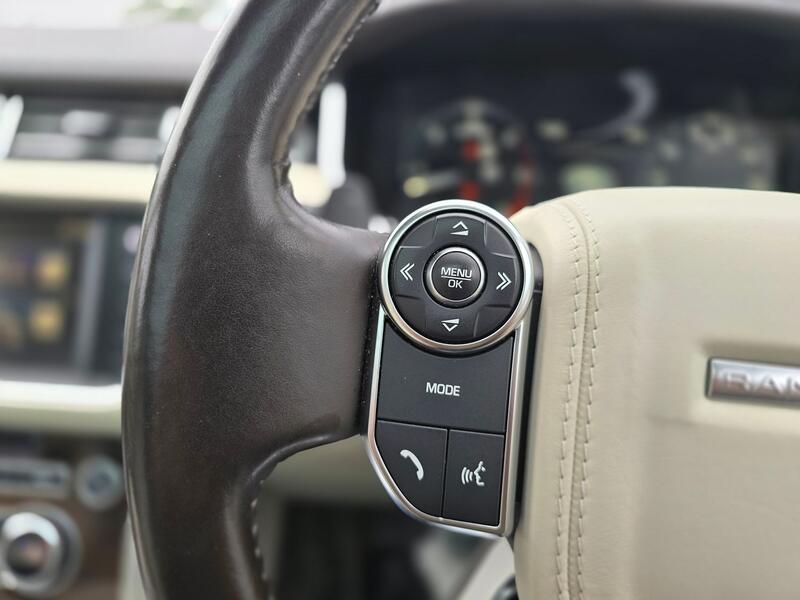 LAND ROVER RANGE ROVER 4.4 SD V8 Vogue SE 2016