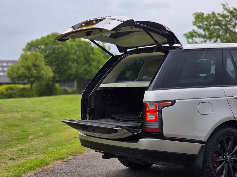 LAND ROVER RANGE ROVER 4.4 SD V8 Vogue SE 2016