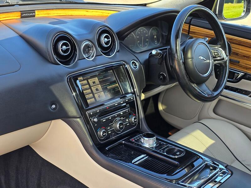 JAGUAR XJ 3.0 d V6 Portfolio 2014