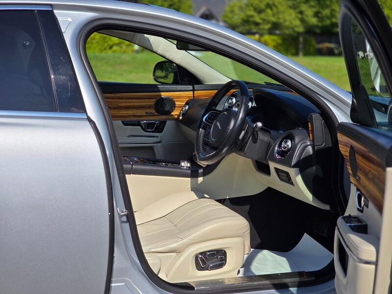 JAGUAR XJ 3.0 d V6 Portfolio 2014